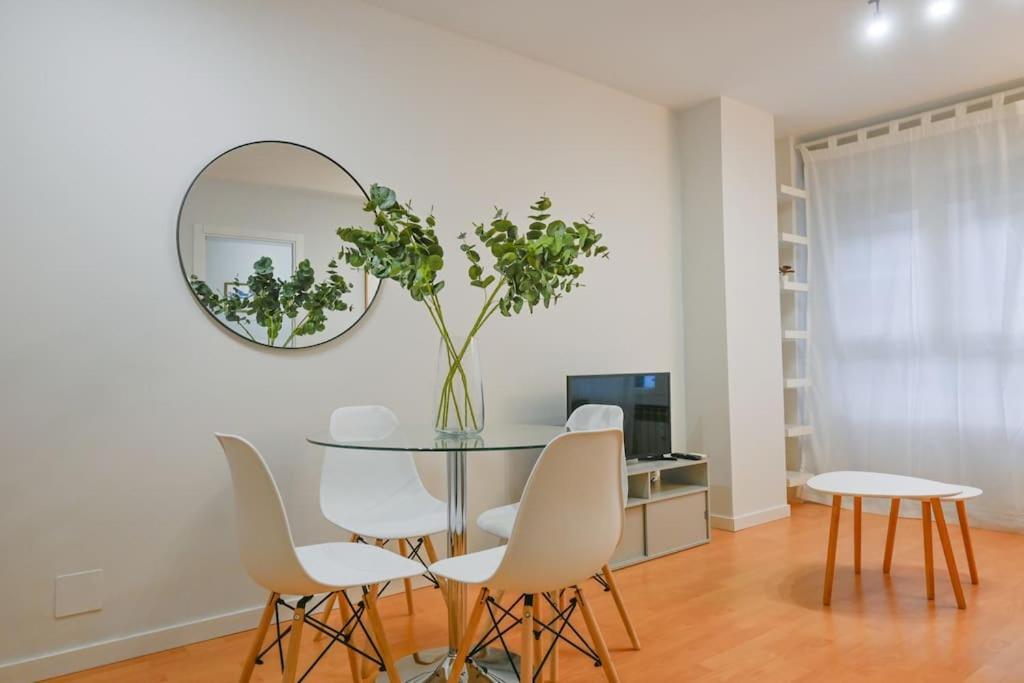 For You Rentals Piso Amplio Y Calido En Madrid Temporal Jml41 Exteriör bild